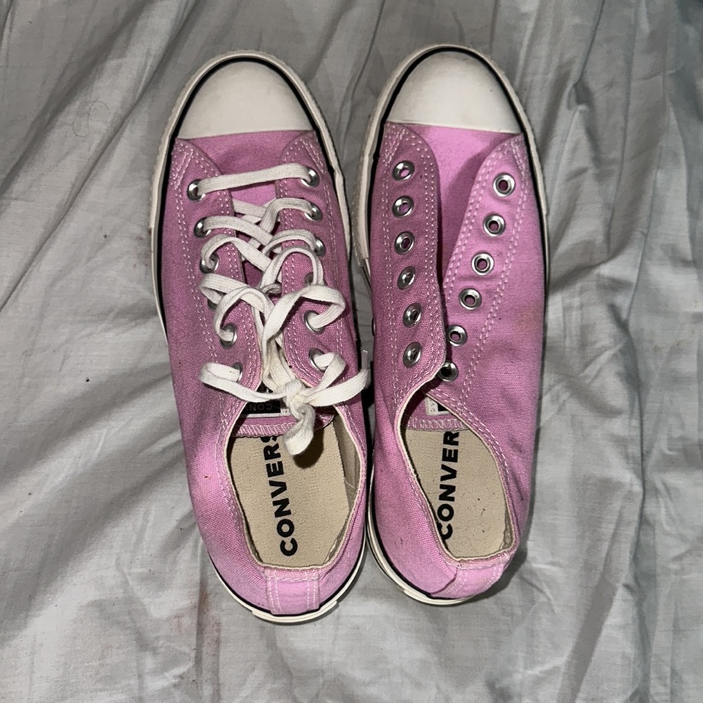 Light Pink Low Top Platform Converse 8.5